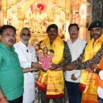 -मराठा लाइट इन्फंट्रीच्या १६ भैरव बटालियनला दगडूशेठ गणपतीची पंचधातूची मूर्ती सुपूर्दअरुणाचल प्रदेशातील सीमावर्ती भागात होणार स्थापना : श्रीमंत दगडूशेठ हलवाई सार्वजनिक गणपती ट्रस्ट तर्फे मूर्ती सुपूर्द